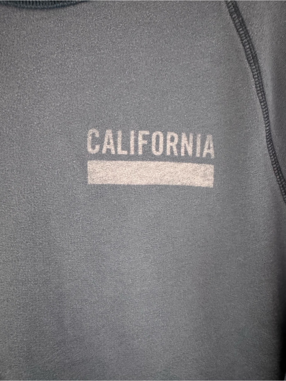 Men’s Hollister Size XL (Fits like a L) Y2K California Graphic Blue Crewneck - Picture 4 of 8